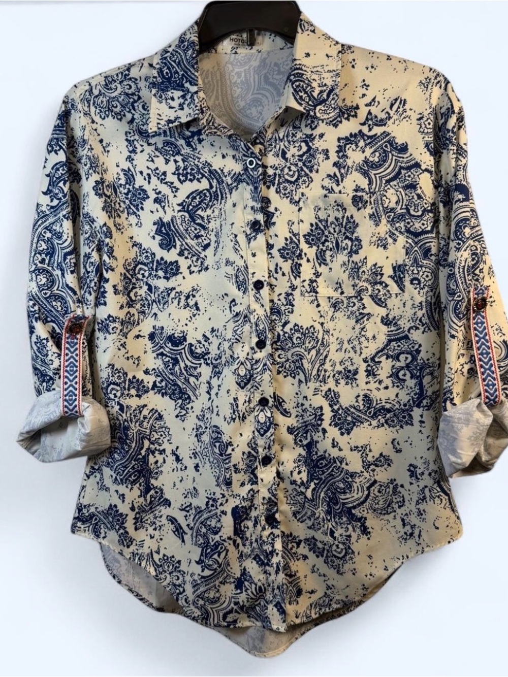 WOVEN Paisley Print Button-Front Blouse in Cream and Navy
